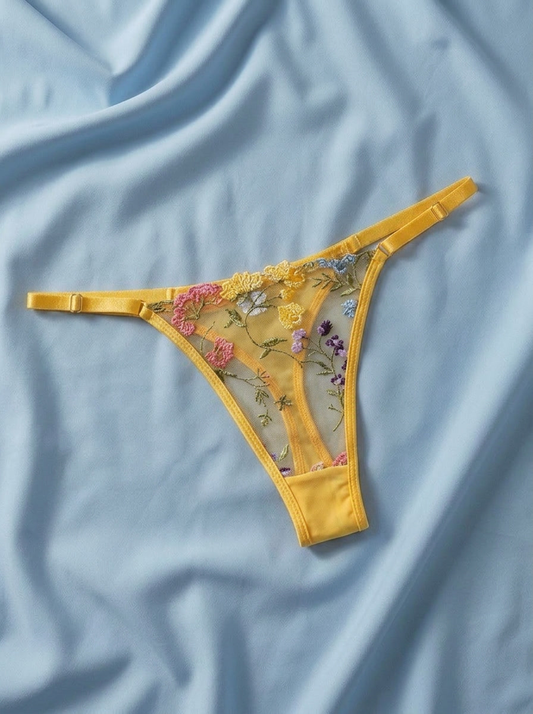Mademoiselle Macaron – G-String (Lemon Chiffon)
